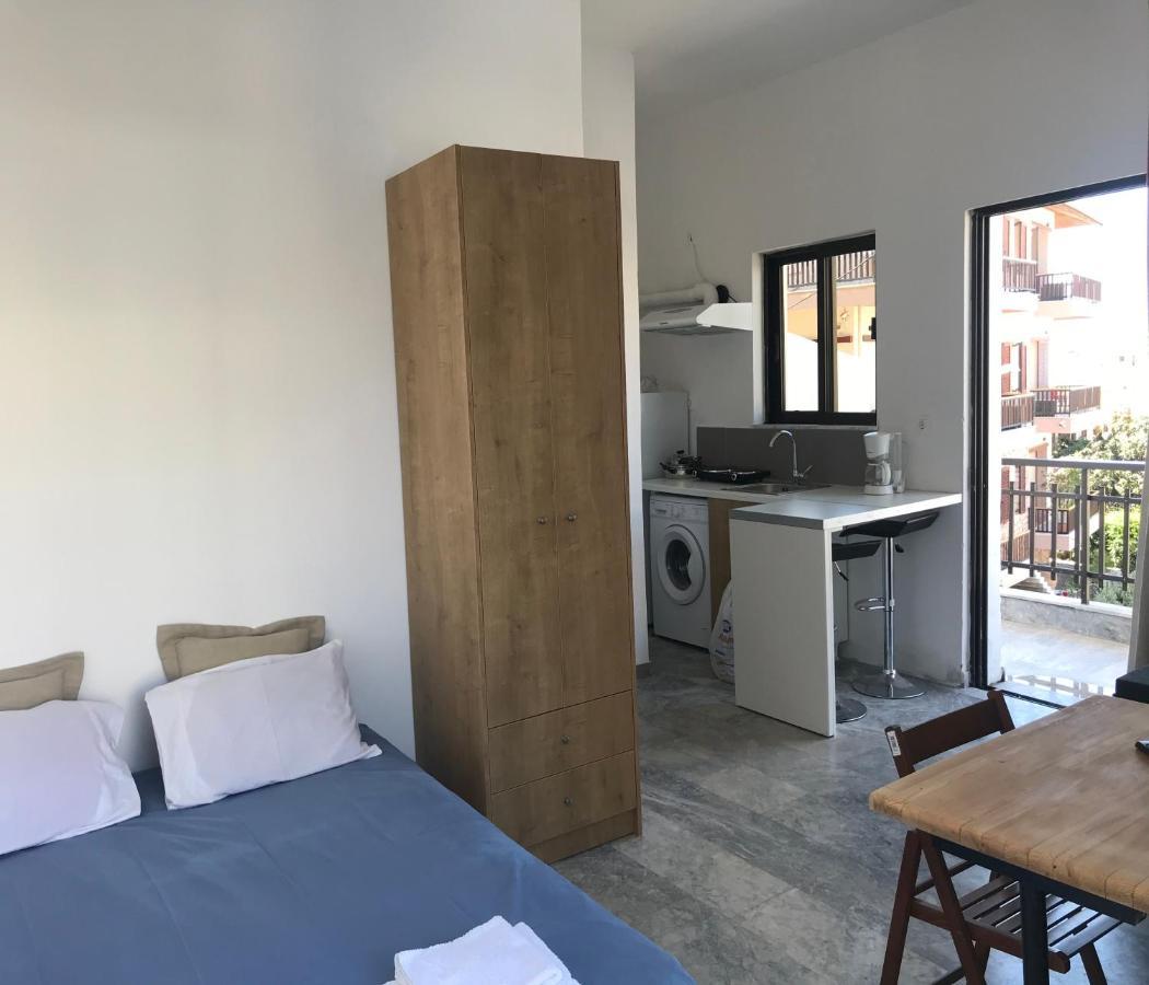 Amalthia Hotel Apartments レティムノ エクステリア 写真